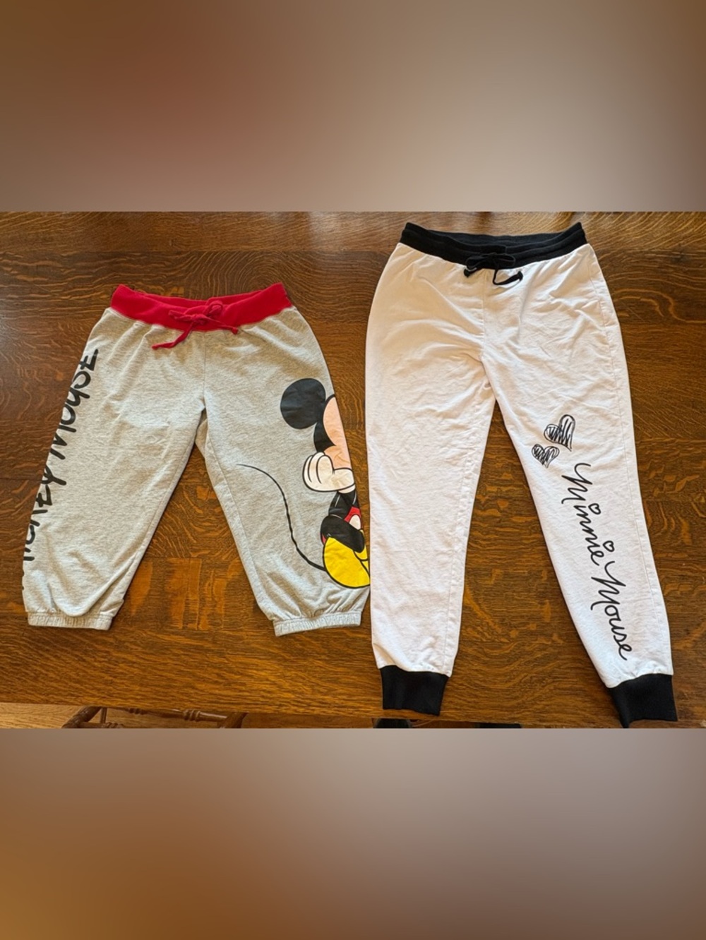 2 Women’s Girls Large 11/13 Disney Mickey & Minnie Mouse Jogger Sweatpants